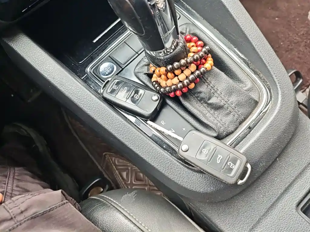 Volkswagen Sagitar 2015 230TSI Automatic Comfort фото 9