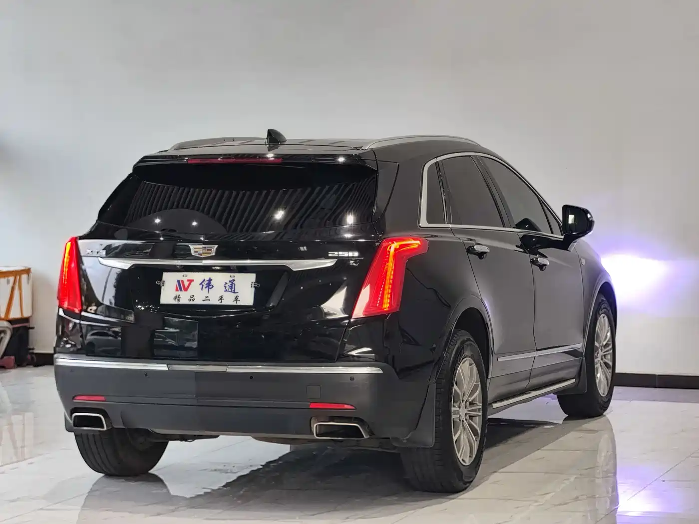 Cadillac XT5 2016 25T Luxury Model фото 15