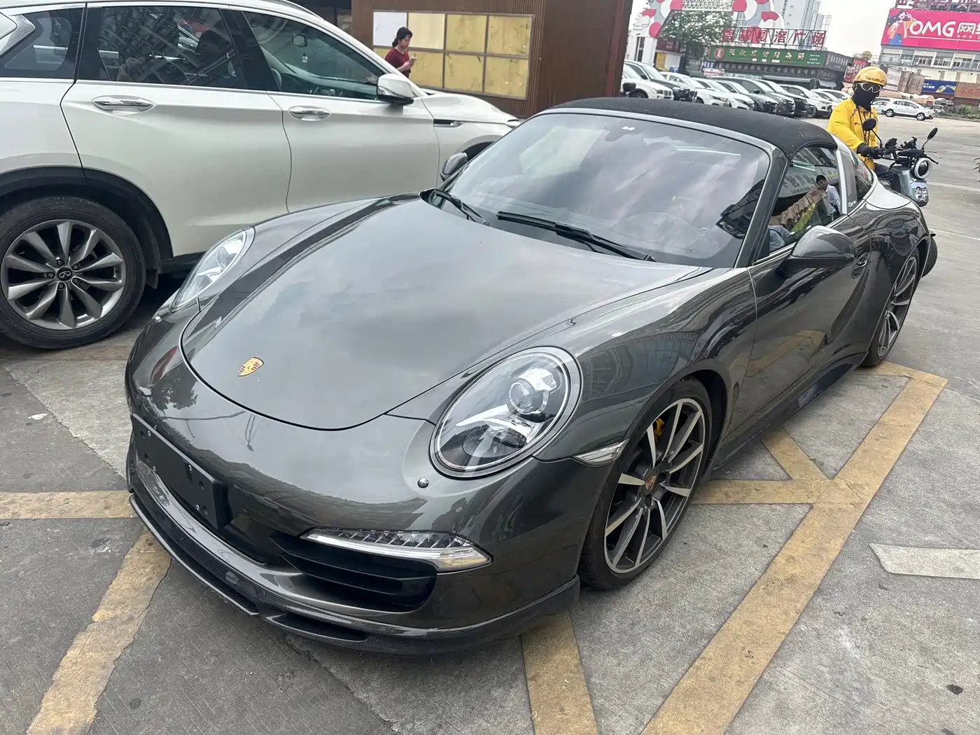 Porsche 911 2014 Targa 4 3.4L фото 5