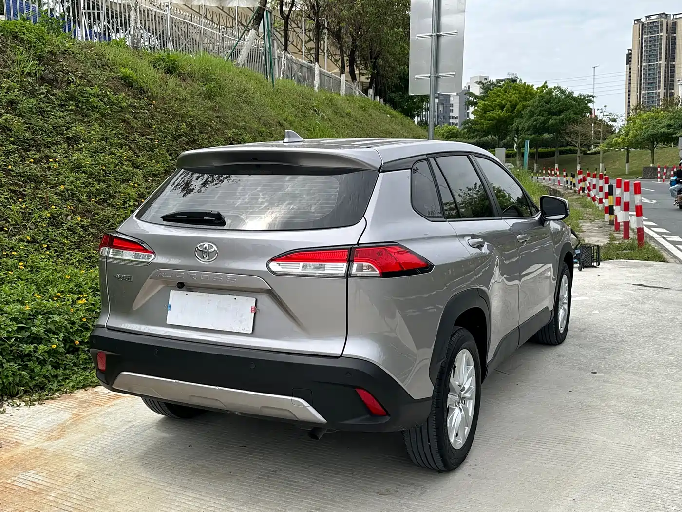 Toyota Corolla Cross 2024 Model 2.0L Pioneer Edition фото 6