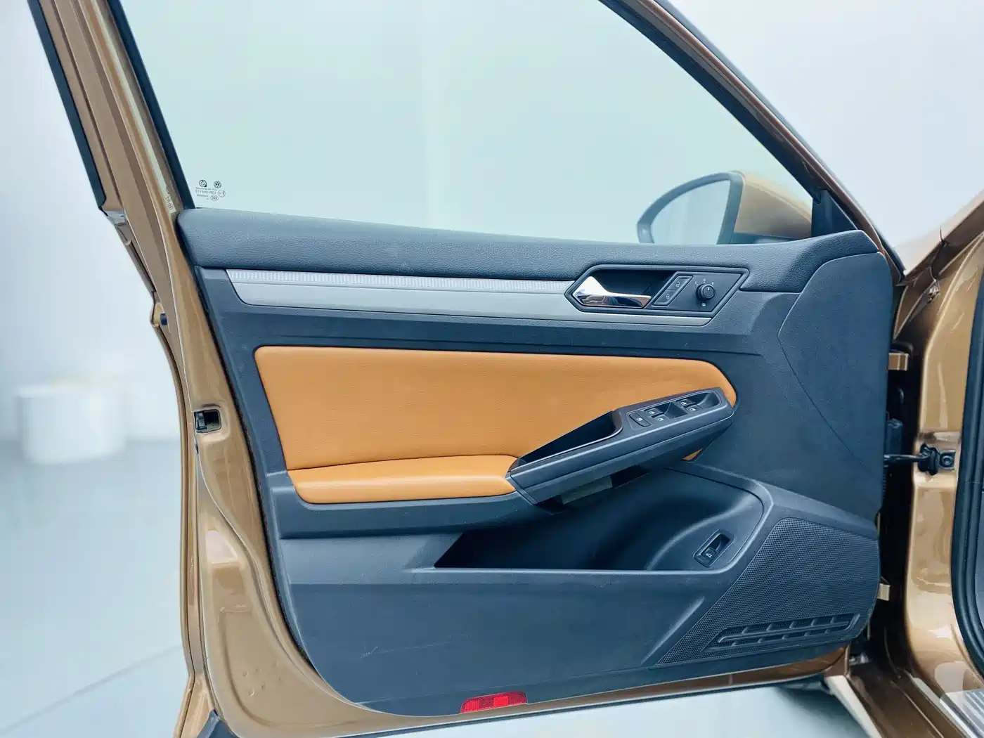 Volkswagen Lamando 2015 230TSI DSG Style фото 17