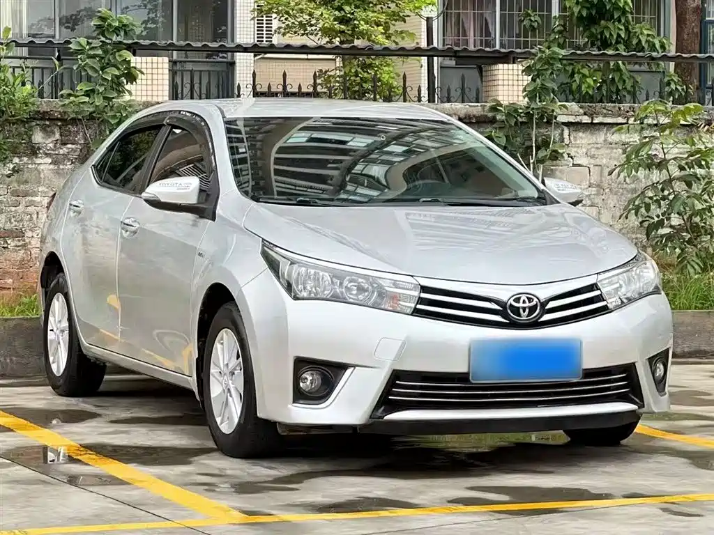 Toyota Corolla 2014 1.6L CVT GL фото 4