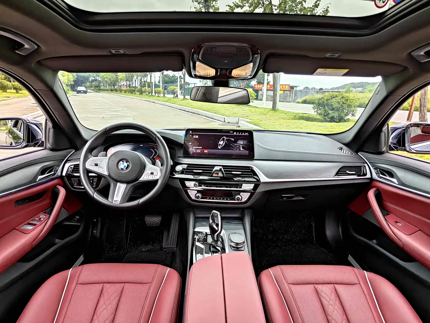 BMW 5 Series 2023 Facelift 530Li Leading M Sport Package фото 8