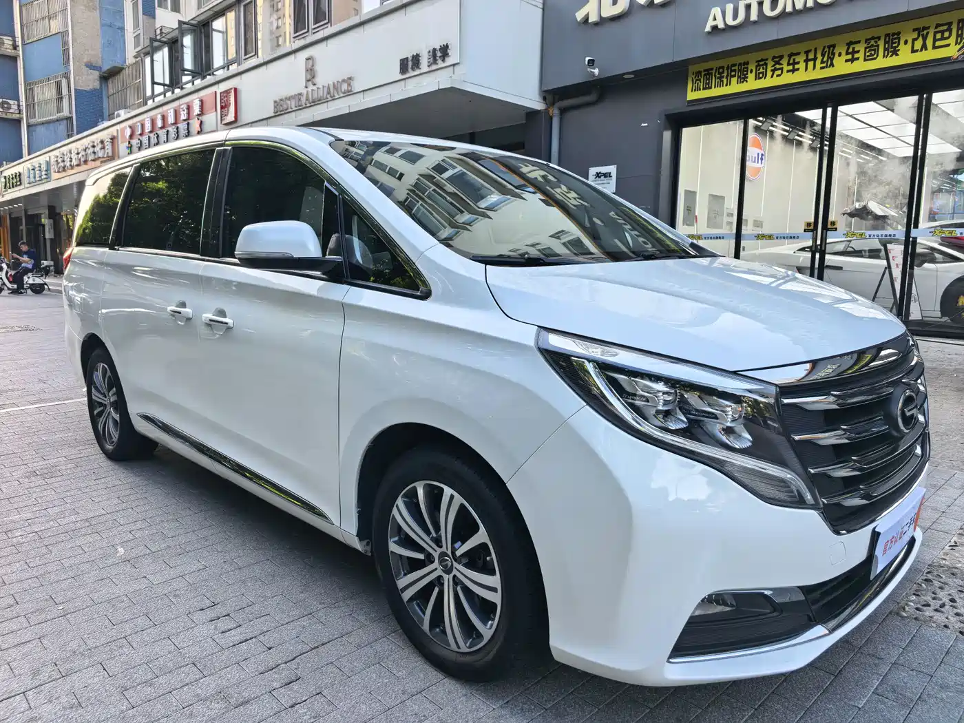 GAC Trumpchi Trumpchi M8 2018 320T Premium Edition фото 3