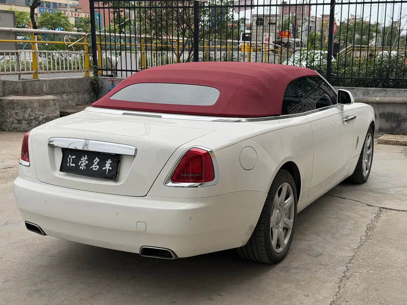 Rolls-Royce Dawn 2017 2018 6.6T Standard