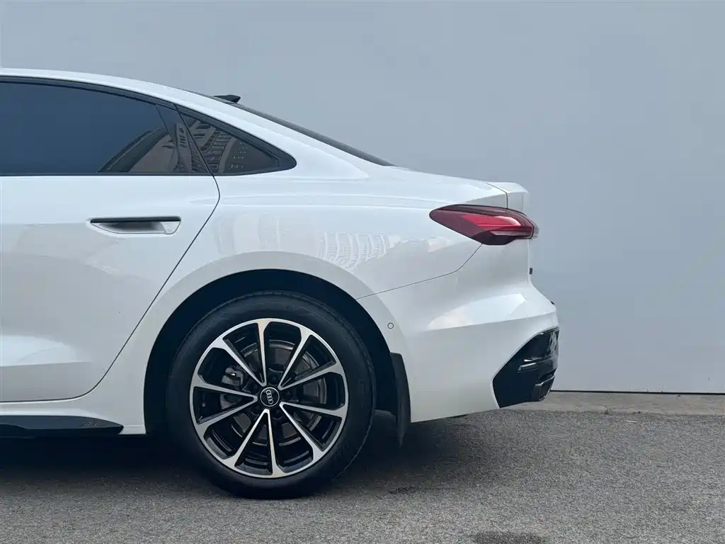 Audi A5L 2025 2.0T Sport Edition Plus фото 7