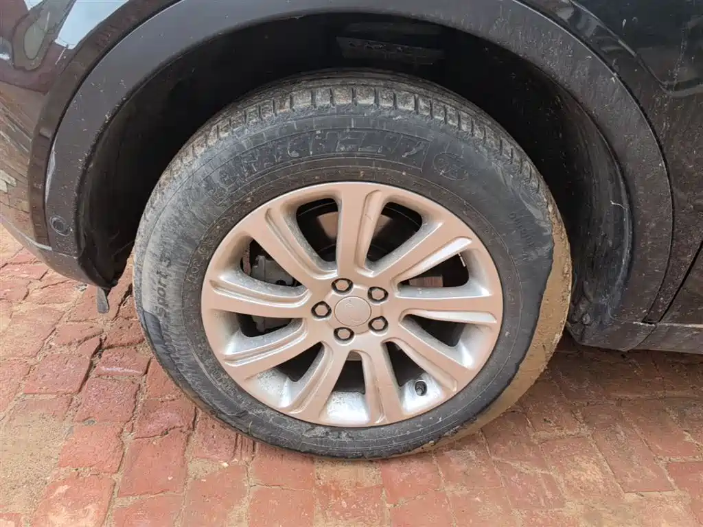 Land Rover Discovery Sport 2019 240PS SE Edition China VI фото 23