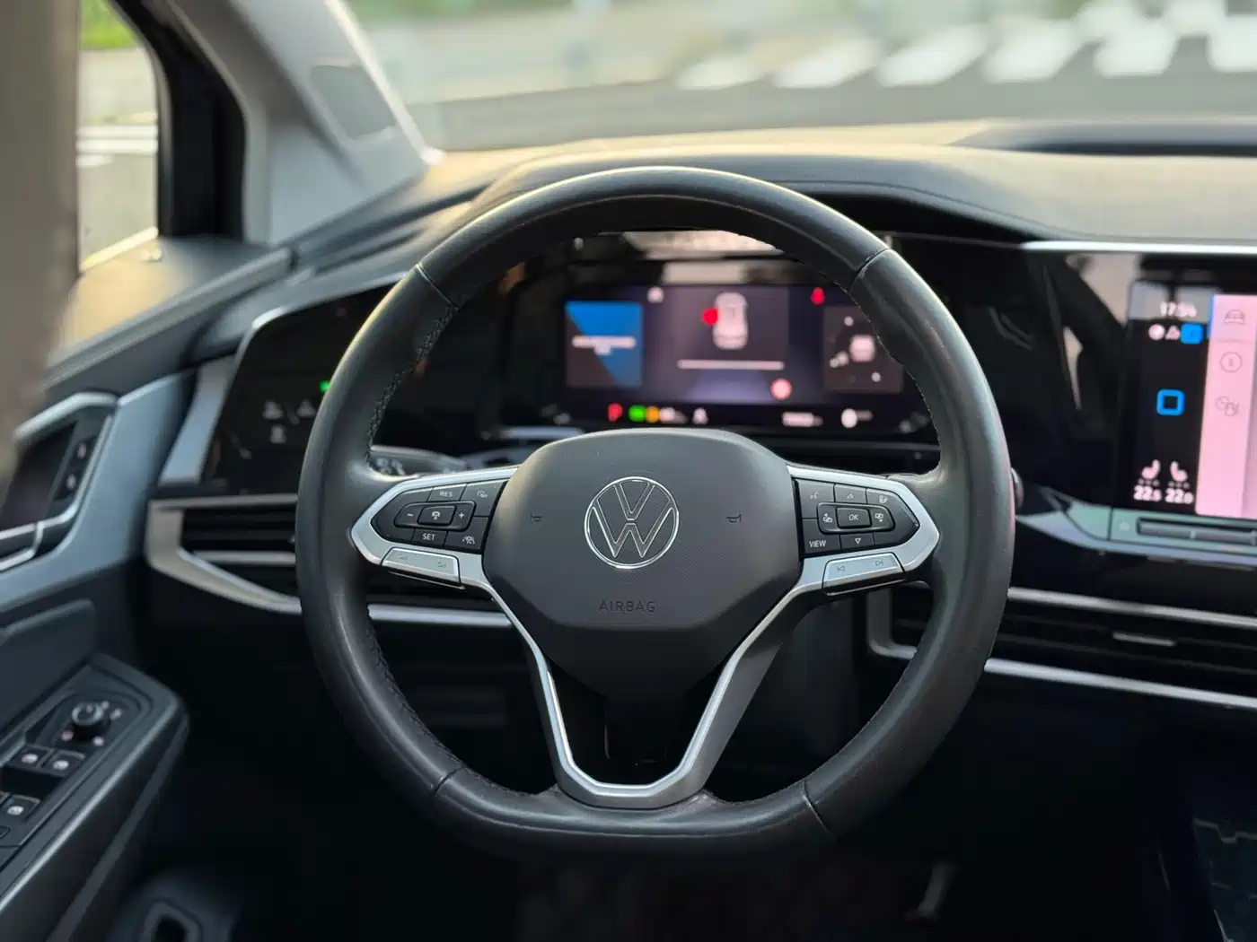 Volkswagen Talagon 2023 380TSI 4WD Luxury Pro Edition фото 8