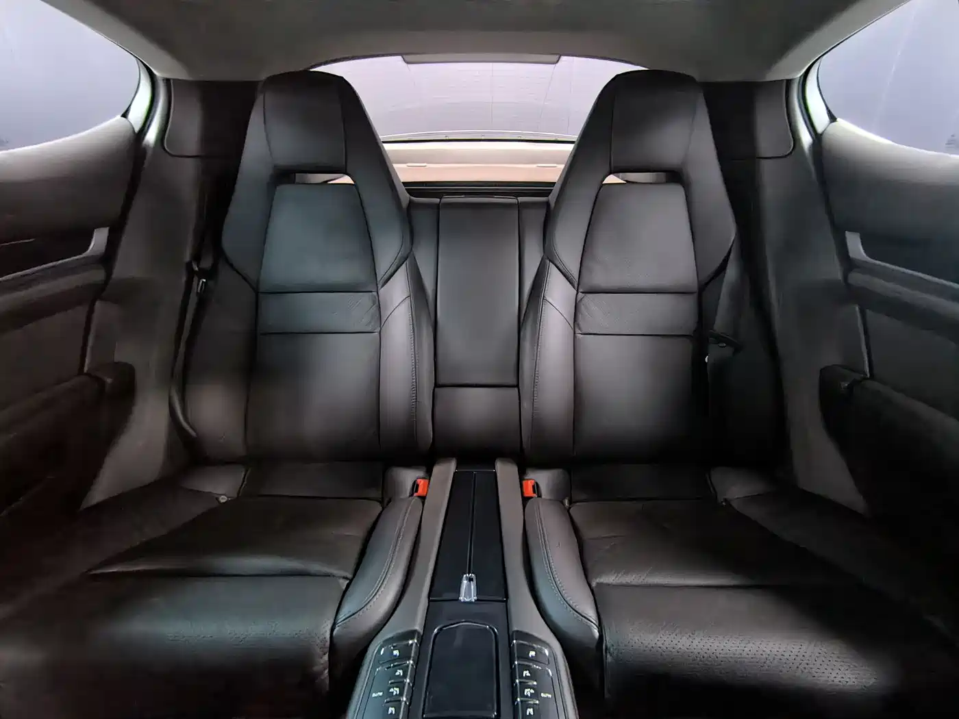 Porsche Panamera 2010 Model Panamera S 4.8L фото 10