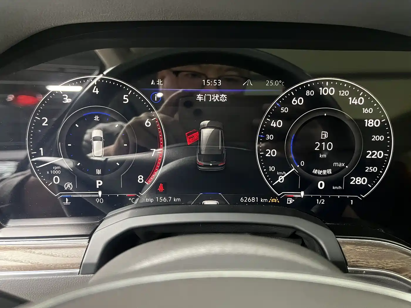 Volkswagen Touareg 2019 3.0TSI Sharp Edge Edition China V фото 10