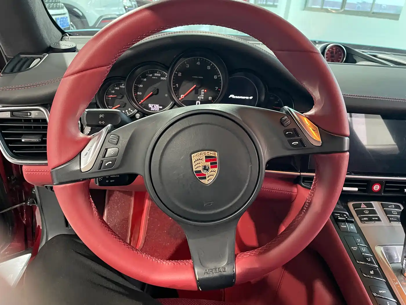 Porsche Panamera 2014 Panamera 4 3.0T фото 20
