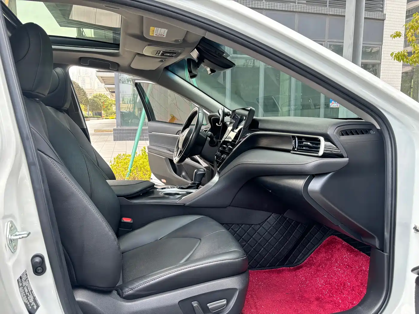 Toyota Camry 2023 2.5G Luxury Edition фото 7