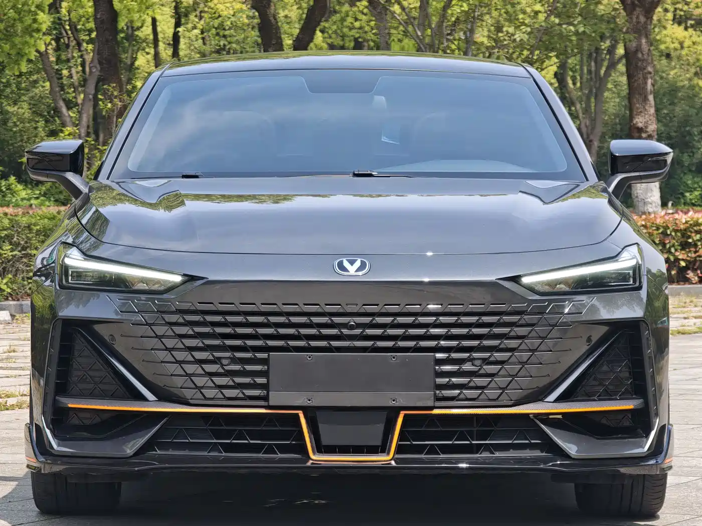 Changan UNI-V 2023 1.5T Luxury Edition