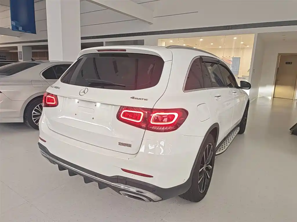 Mercedes-Benz GLC 2020 Facelift GLC 300 L 4MATIC Dynamic фото 7