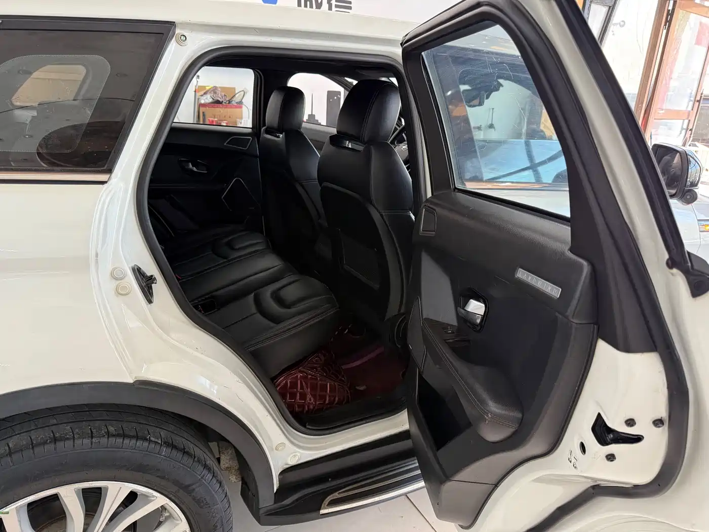 Landwind X7 2017 2016 2.0T Panorama Luxury