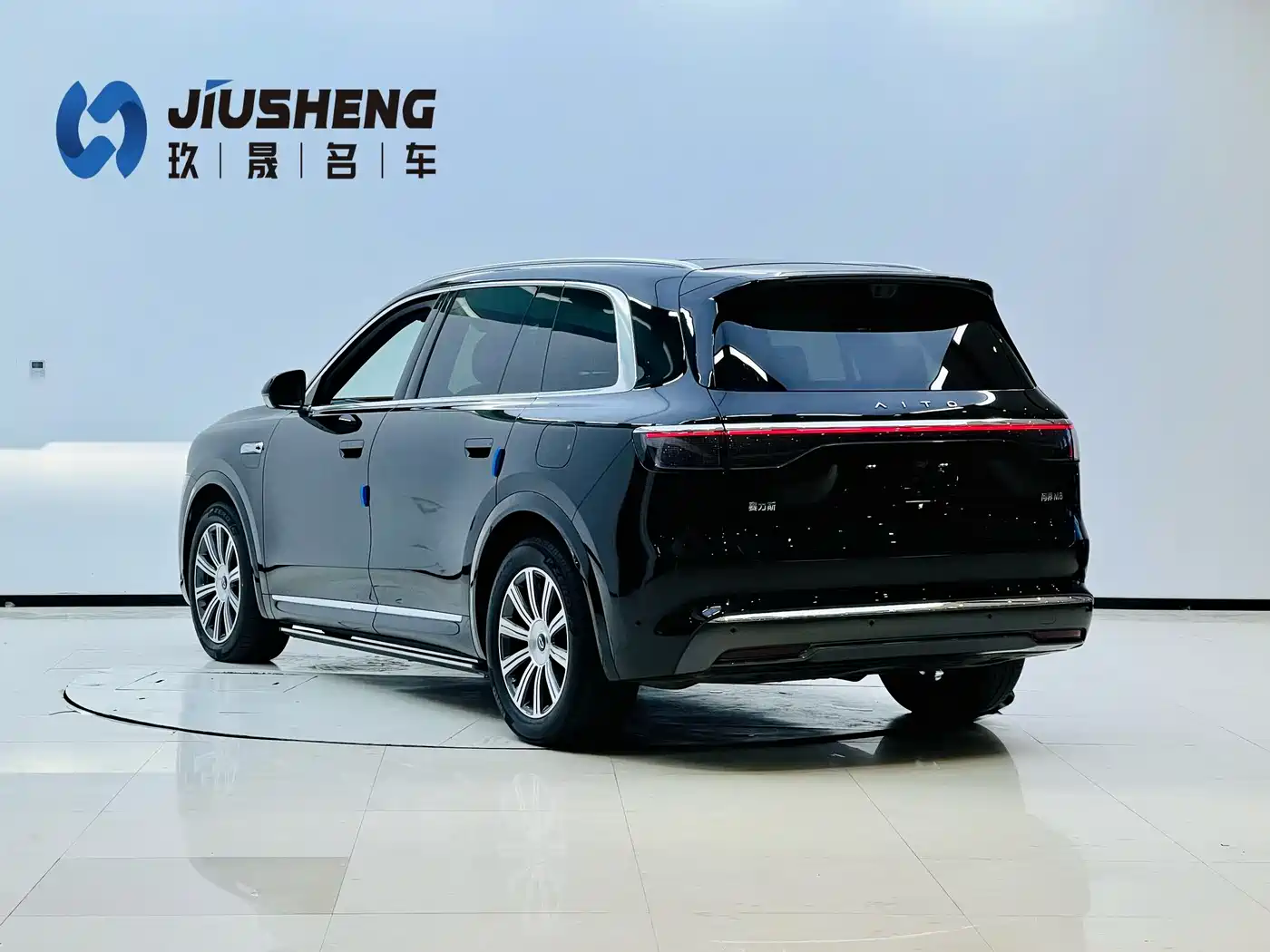 AITO Wenjie AITO M8 2025 Model Extended Range Max+ Edition 53.4kWh 6-Seater фото 2