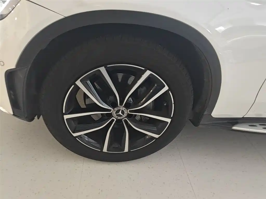 Mercedes-Benz GLC 2020 Facelift GLC 300 L 4MATIC Dynamic фото 23
