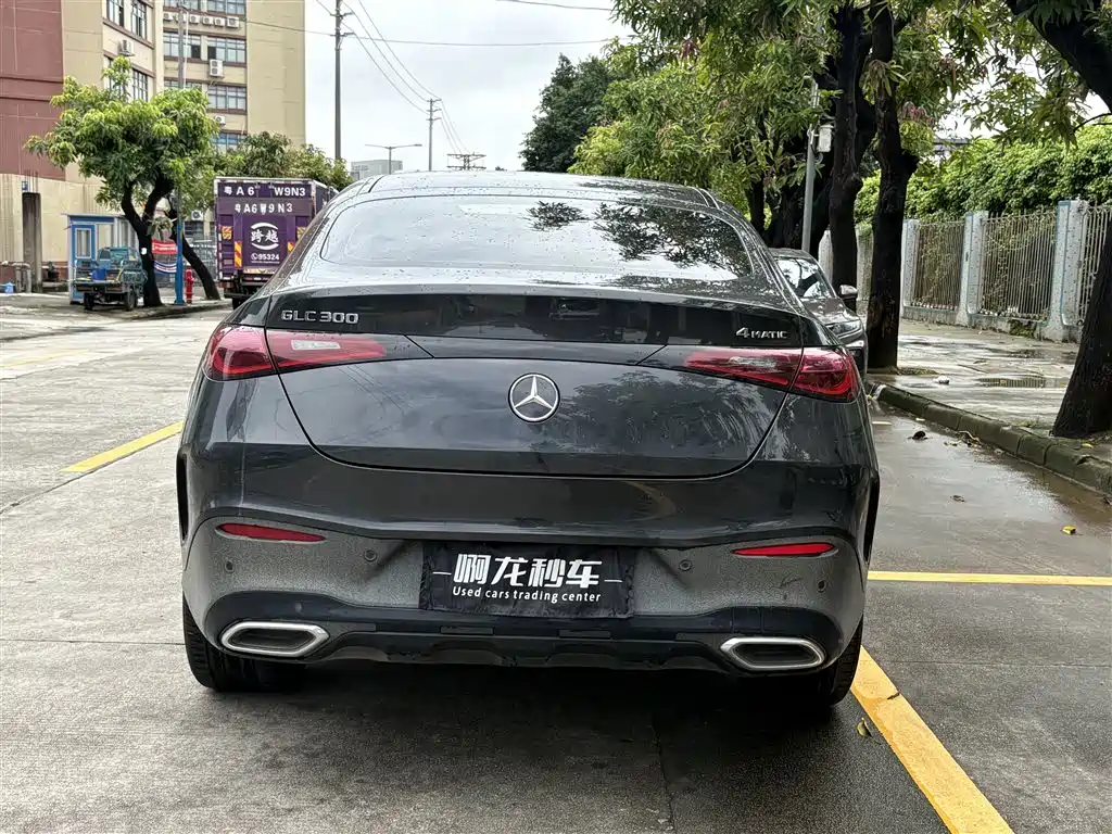 Mercedes-Benz GLC Coupe 2026 2026 GLC 300 4MATIC Coupe SUV