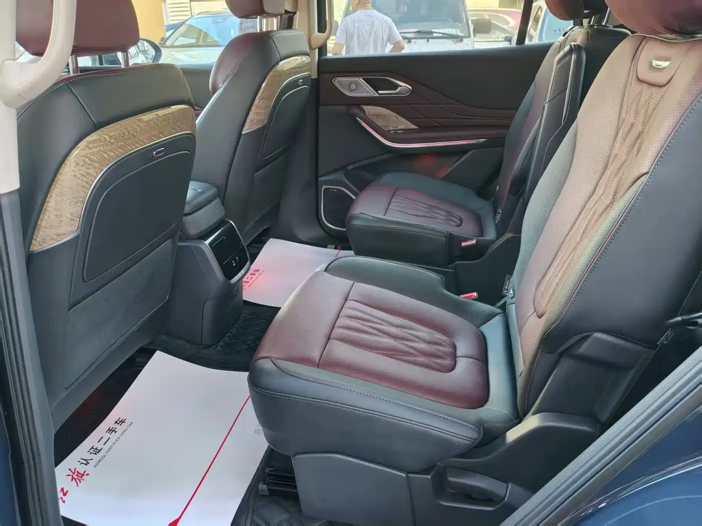 Hongqi HS7 2023 2.0T Automatic 4WD Flag Leader Edition (6-seater) фото 6