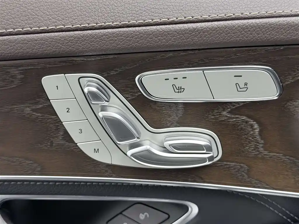 Mercedes-Benz GLC 2020 Facelift GLC 300 L 4MATIC Dynamic фото 34