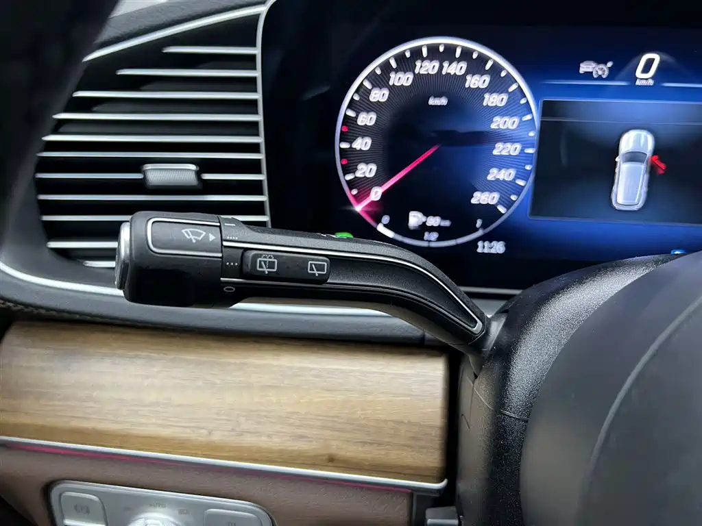 Mercedes-Benz GLE 2024 GLE 450 4MATIC Fashion фото 25