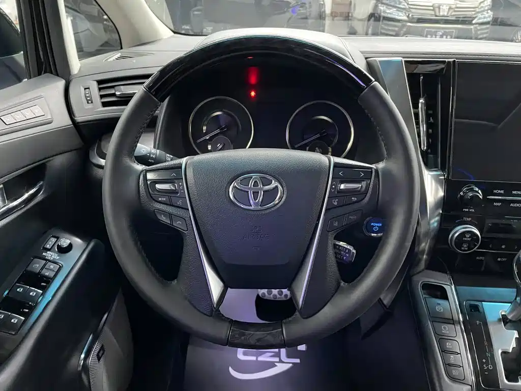 Toyota Vellfire 2020 2020 Twin Engine 2.5L HV Luxury Edition