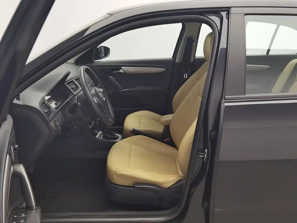 Volkswagen Lavida 2013 2013 Facelift Classic 1.6L Automatic Trend