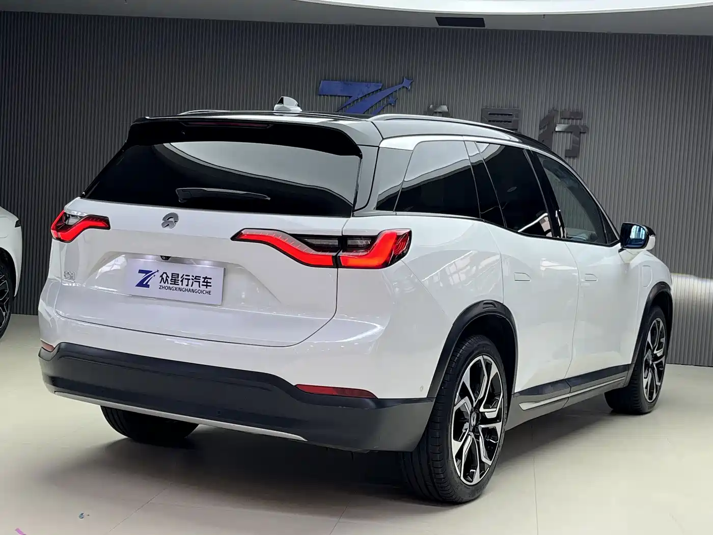 NIO ES8 2018 2018 Founder Edition