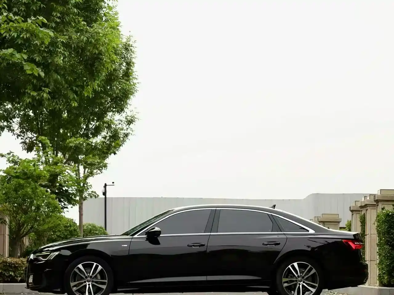 Audi A6L 2019 40 TFSI Luxury Dynamic фото 5