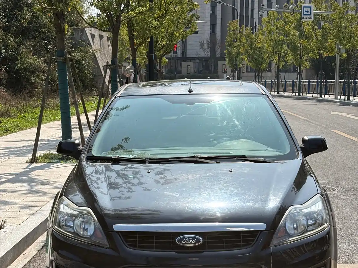 Ford Focus 2011 2011 Hatchback 1.8L Manual Comfort