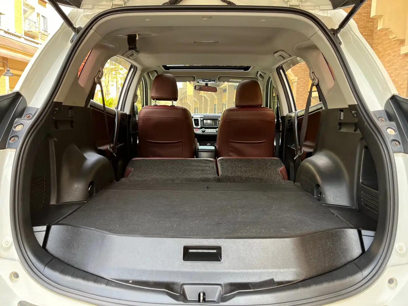 Toyota RAV4 Rongfang 2016 2.0L CVT 2WD Trend (China V) фото 12