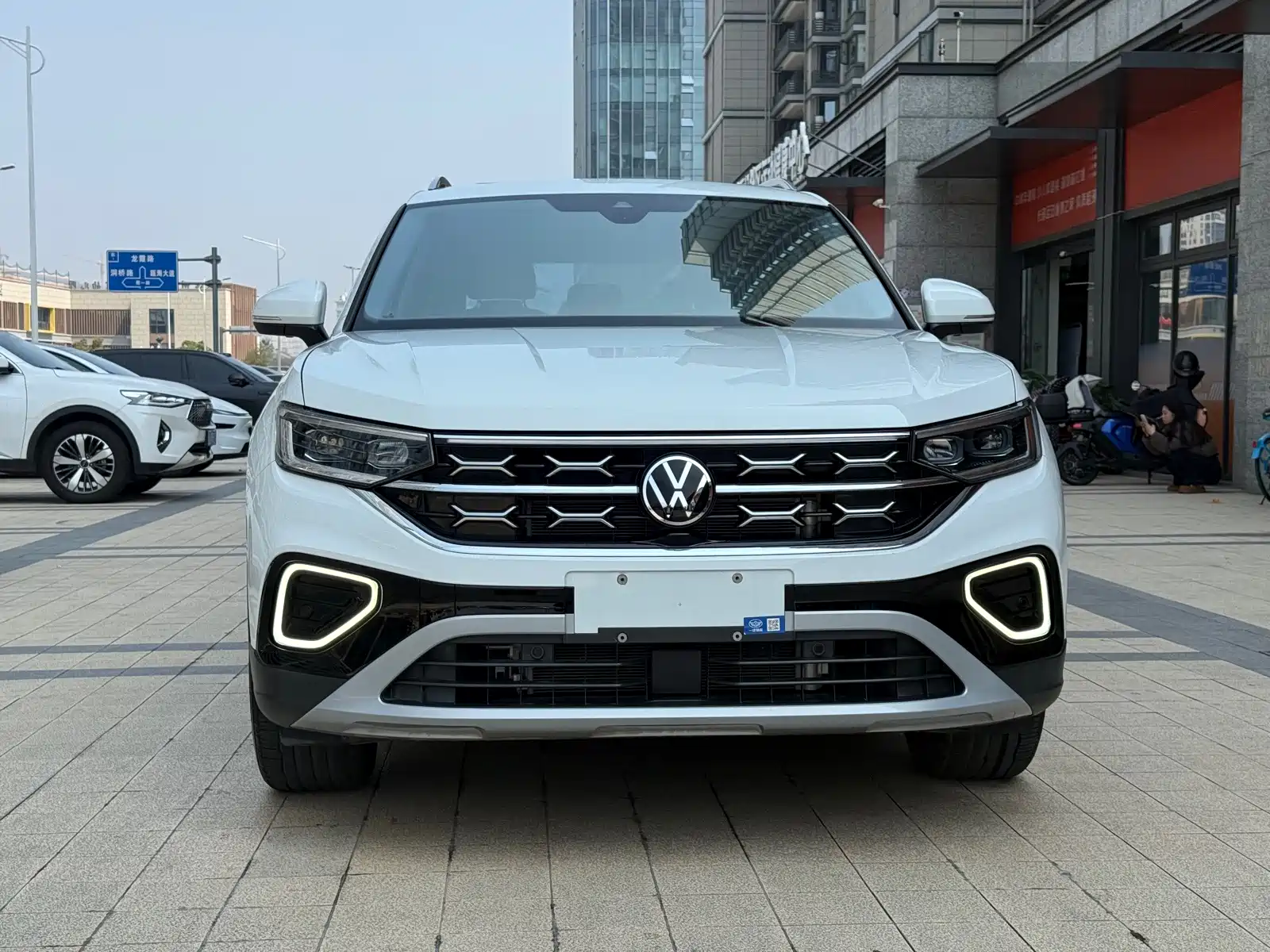 صورة 2 - Volkswagen Tayron