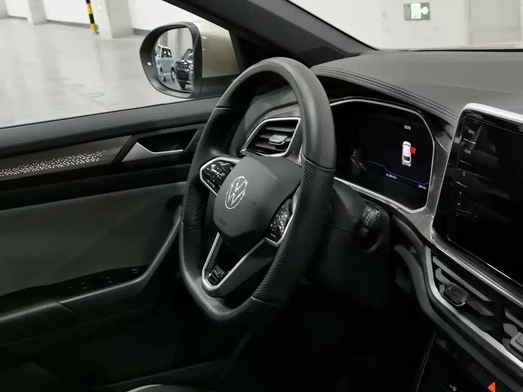 Photo 22 - Volkswagen T-ROC