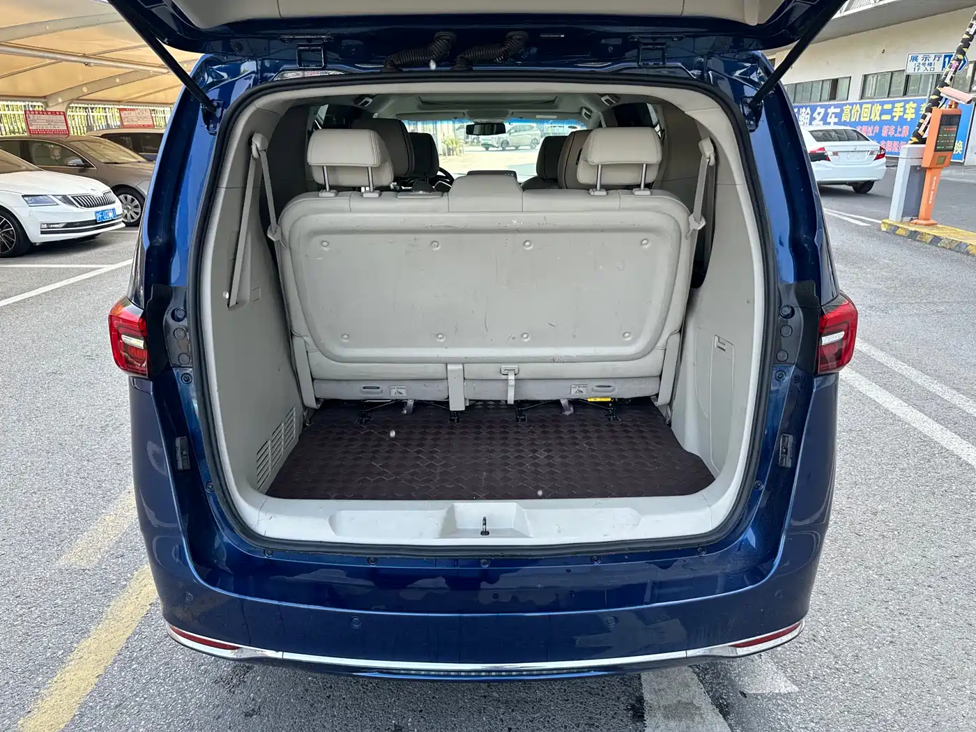 Buick GL8 2023 Land Business Class 652T Luxury фото 16