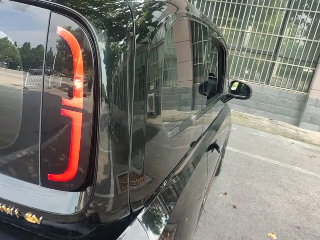 Baojun KiWi EV 2022 2022 Artist Lite Edition LFP