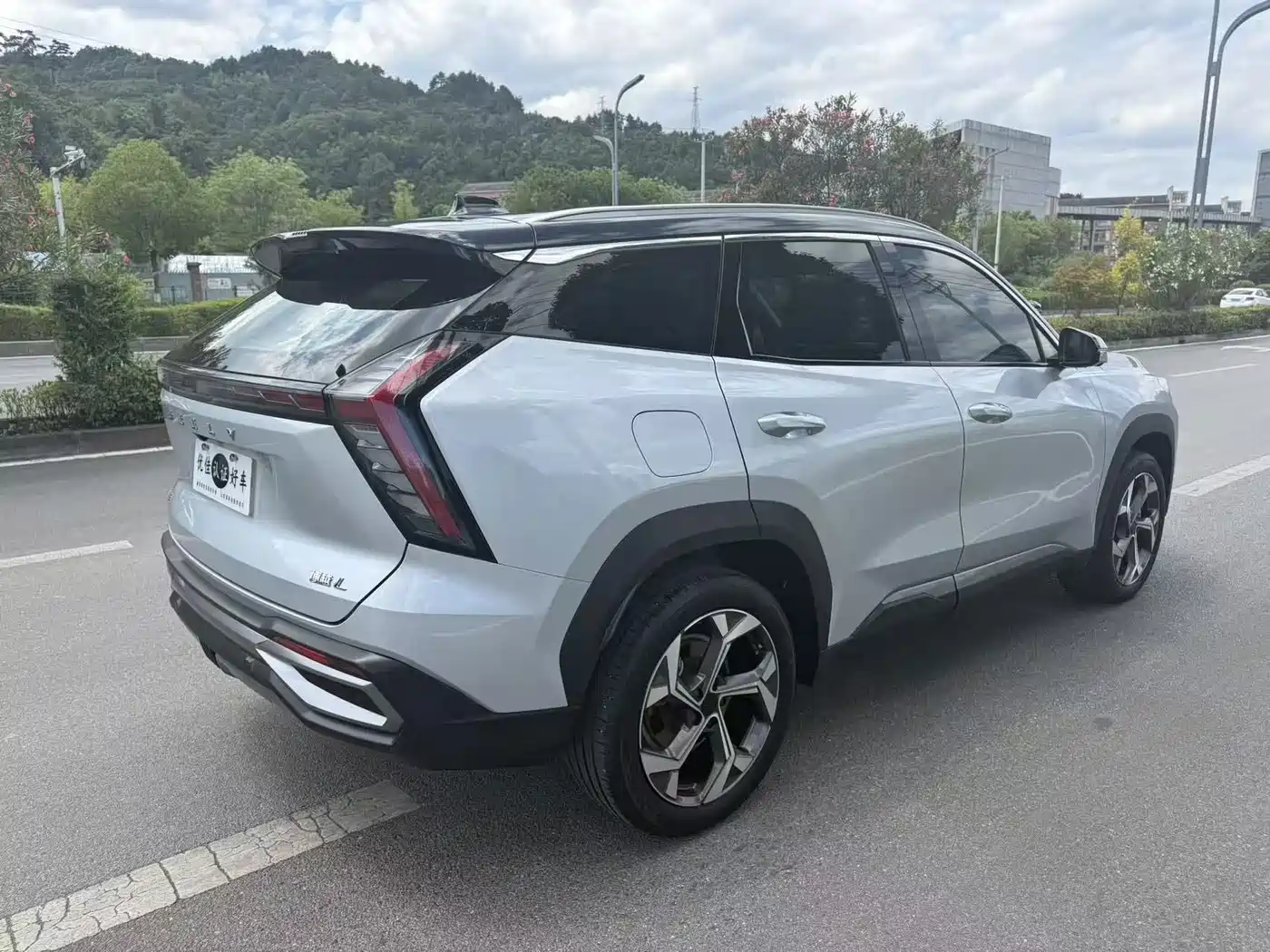 Geely Boyue L 2022 2023 1.5TD DCT Premium