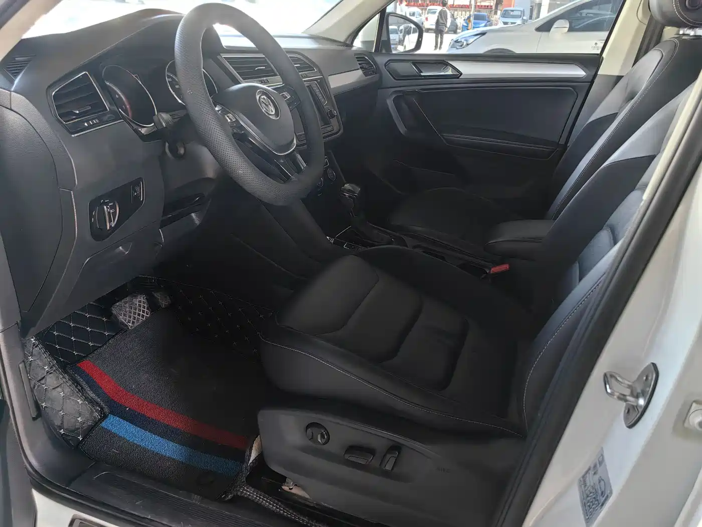 Volkswagen Tiguan L 2017 330TSI Automatic 2WD Luxury Edition фото 7
