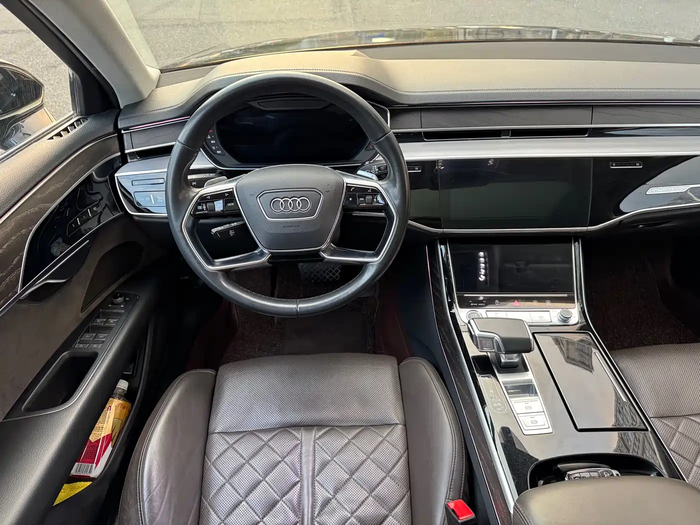Audi A8 2022 A8L 50 TFSI quattro Comfort Collector's Edition фото 7