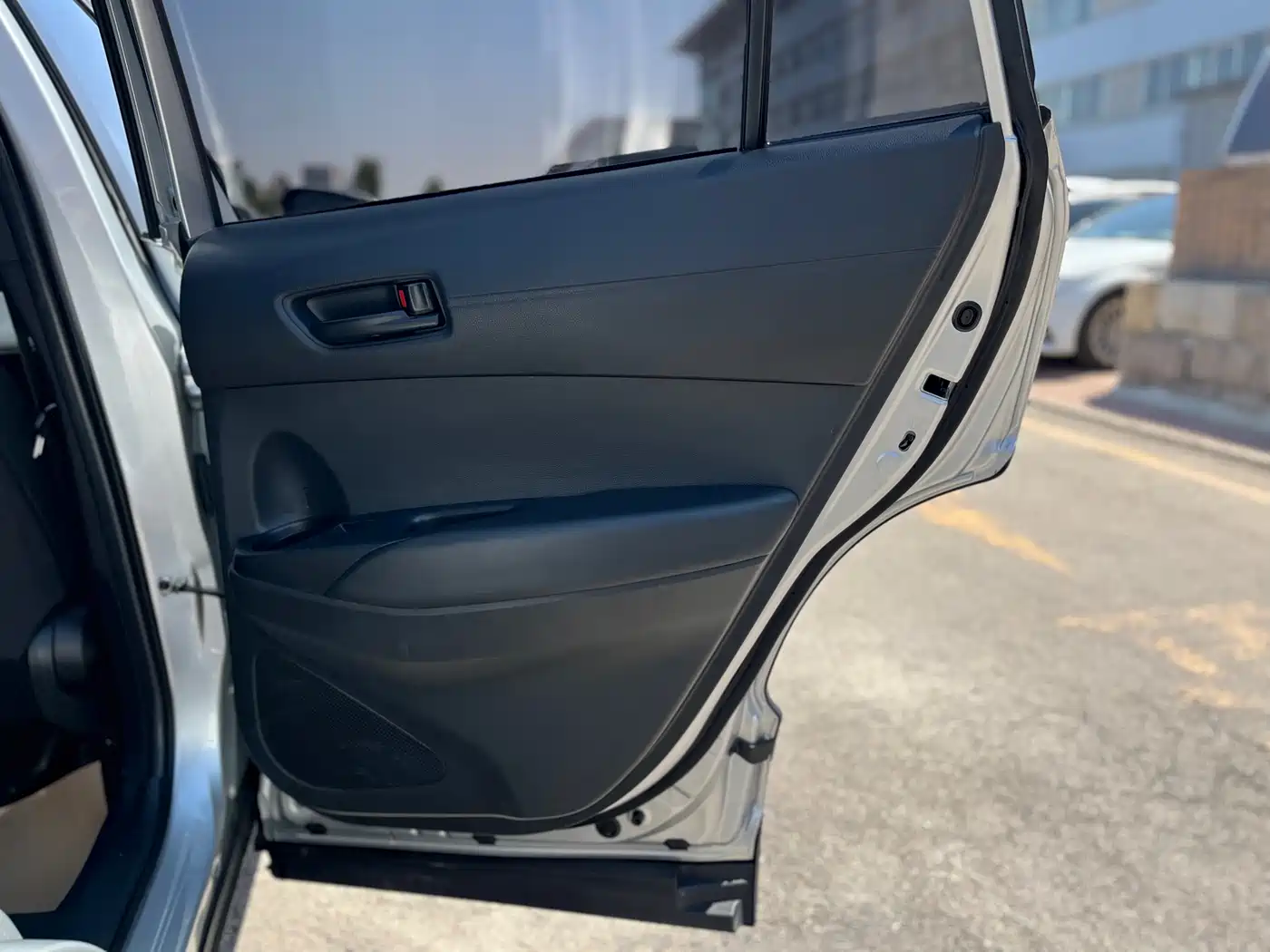 Toyota Frontlander 2022 2.0L CVT Elite фото 27