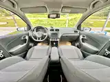 Фото 30 - Volkswagen Polo