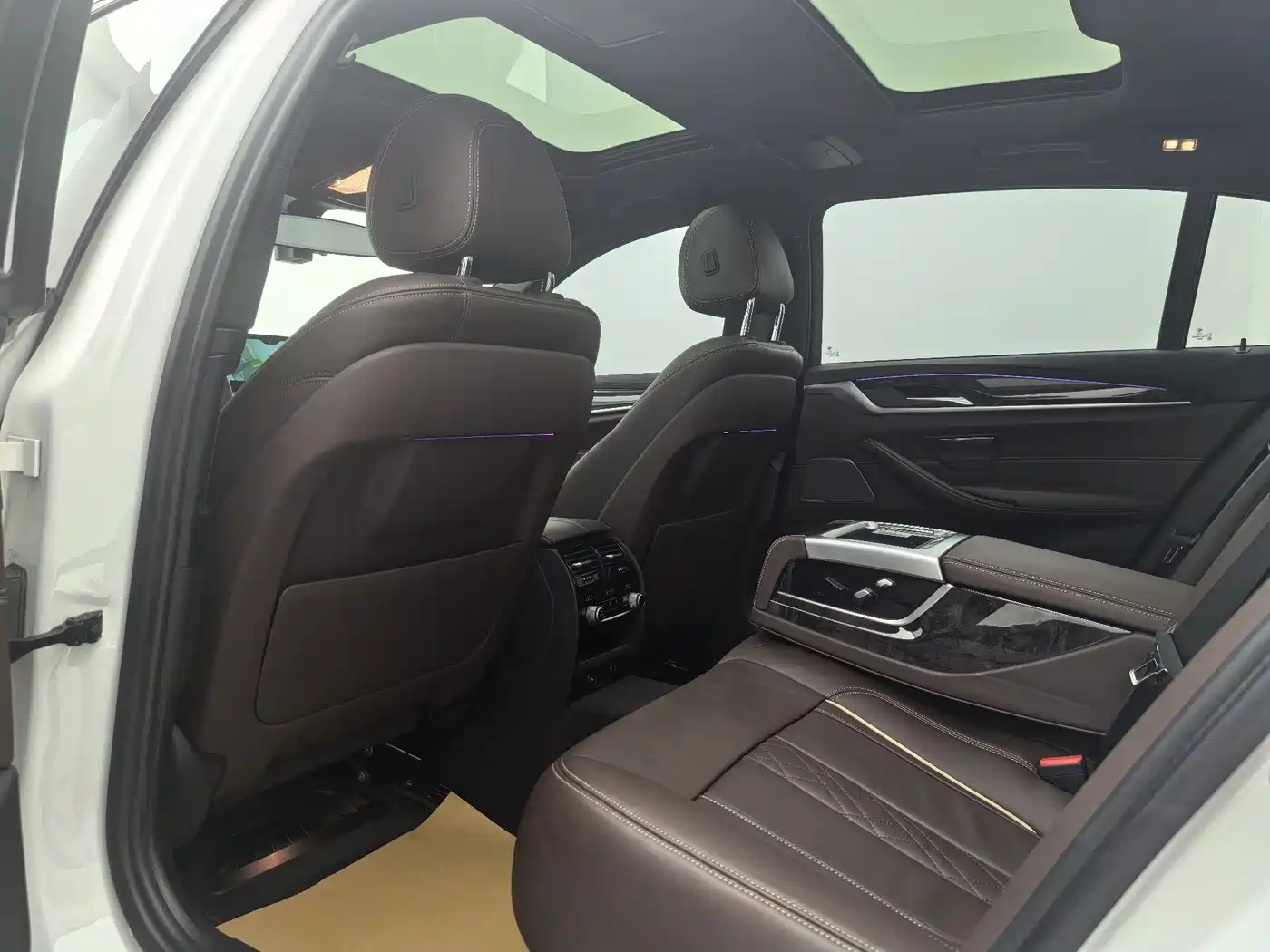 BMW 5 Series 2018 530Li Premium M Sport Package фото 20