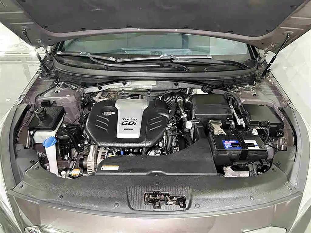 Hyundai Sonata 2015 1.6T GLS Smart фото 8