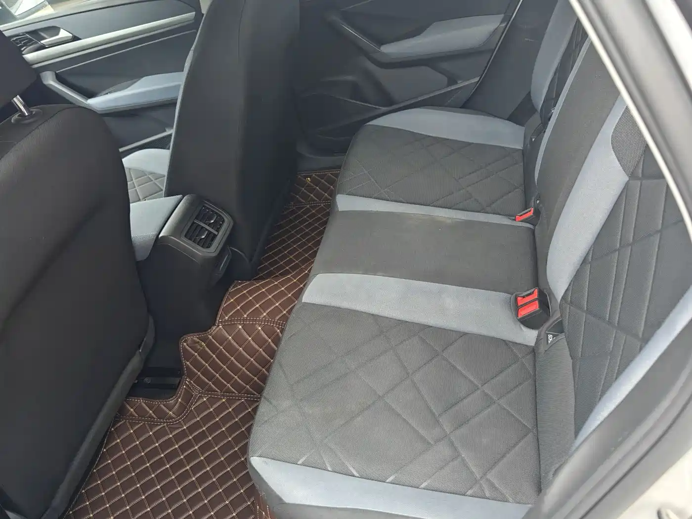 Volkswagen Lavida 2023 1.5L Auto Delight Edition фото 5