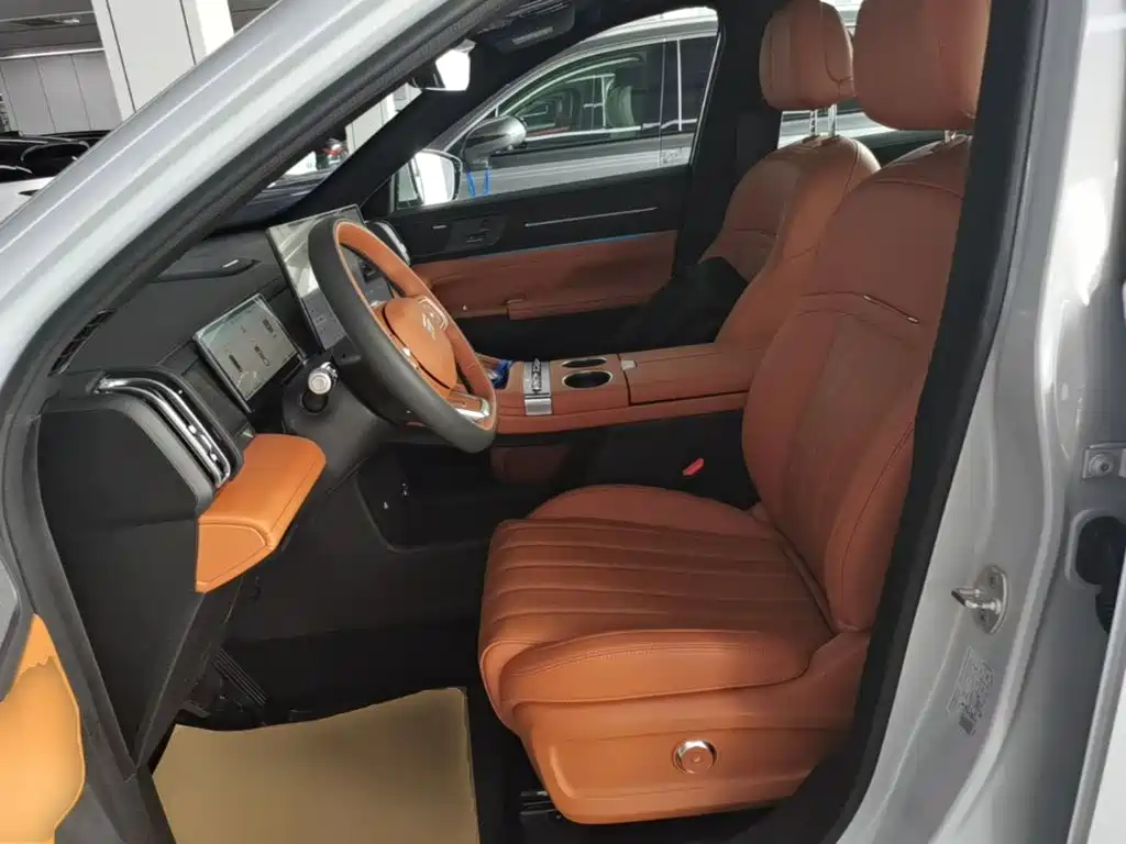 Jetour Shanhai L7 PLUS 2026 2025 Base Model 7-Seater