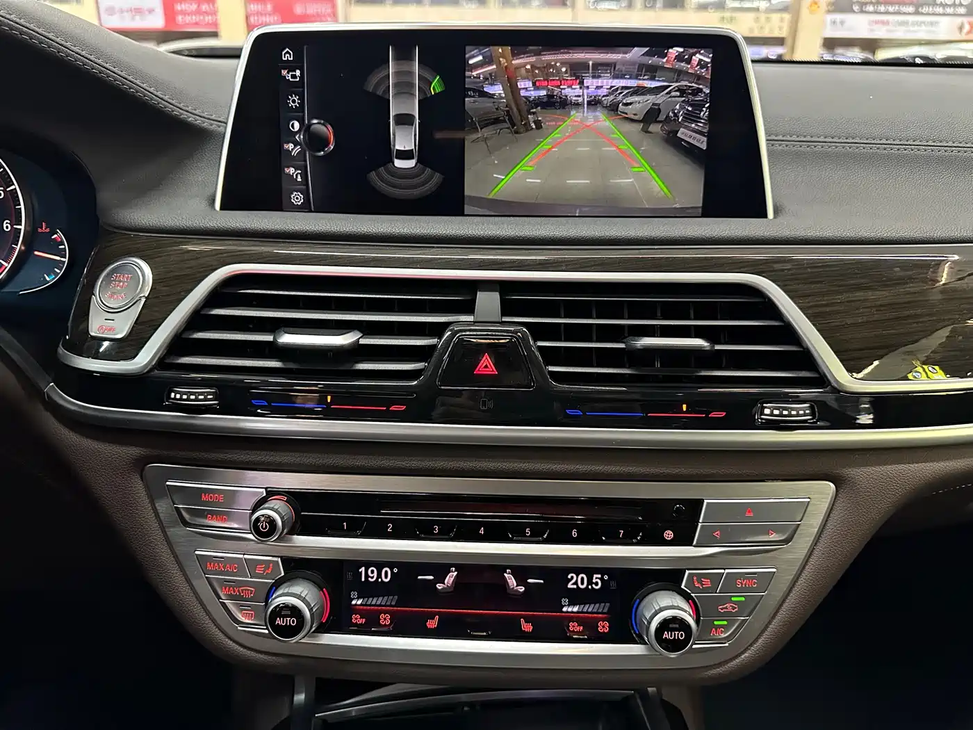 BMW 7 Series 2017 730Li Leading Edition фото 11