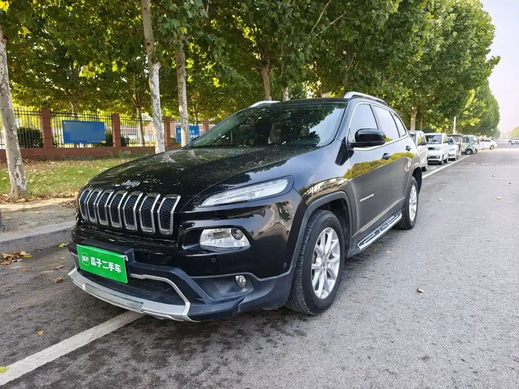 Jeep Cherokee 2016 — пригон из Китая