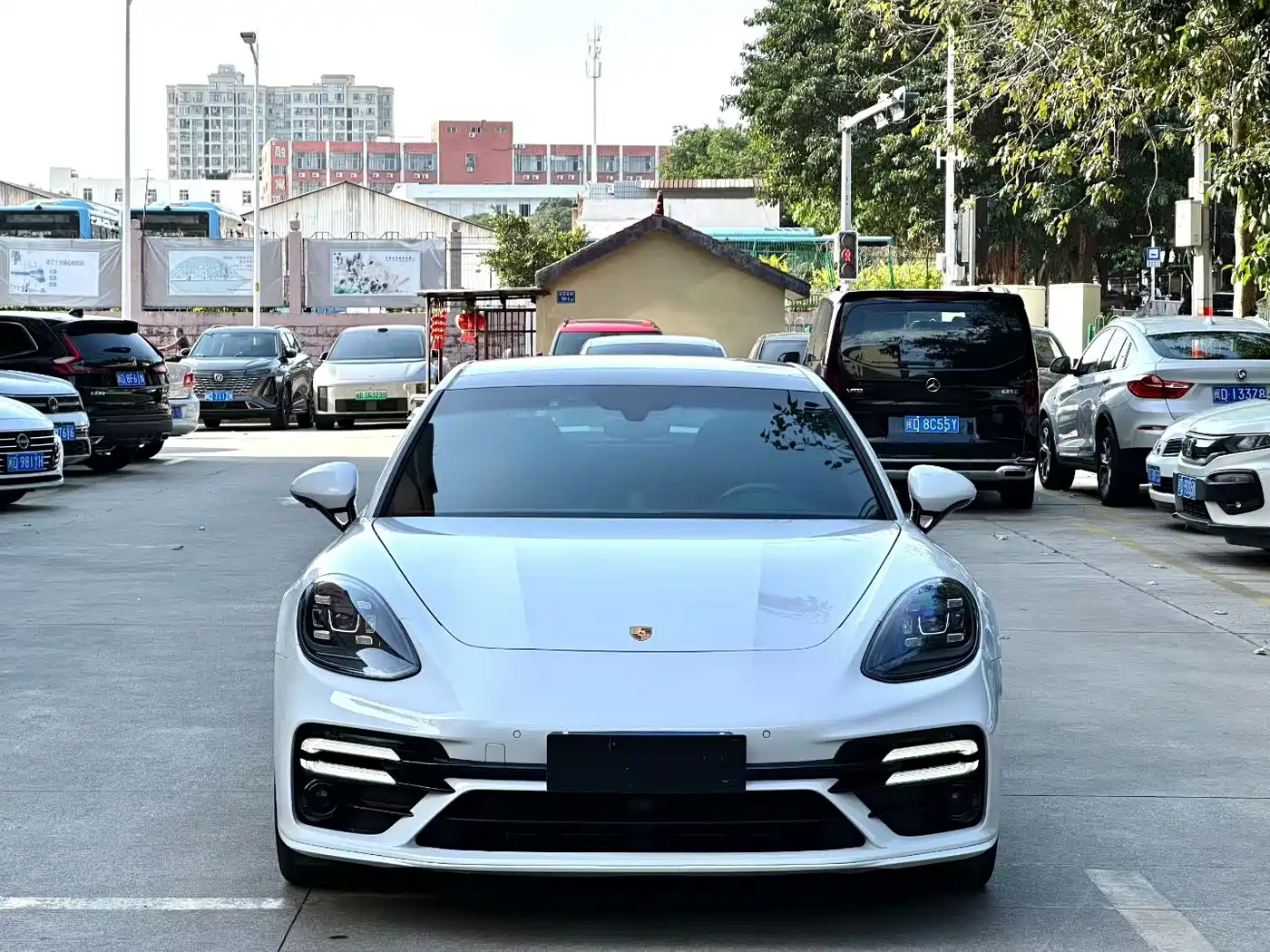Porsche Panamera 2021 Panamera Executive Long Wheelbase 2.9T фото 2