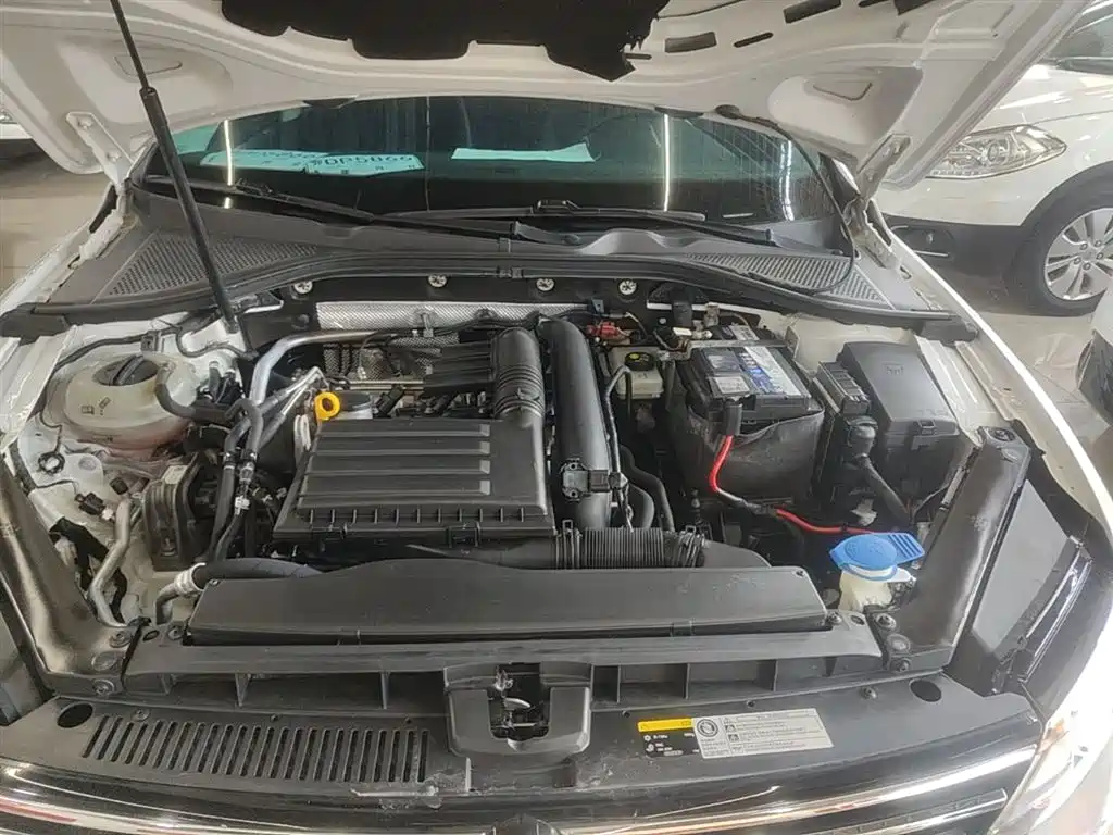 Volkswagen Lamando 2017 230TSI DSG Trend Edition фото 20