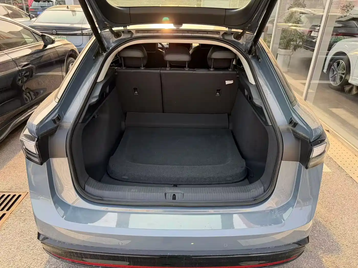 VOLKSWAGEN ID.7 VIZZION