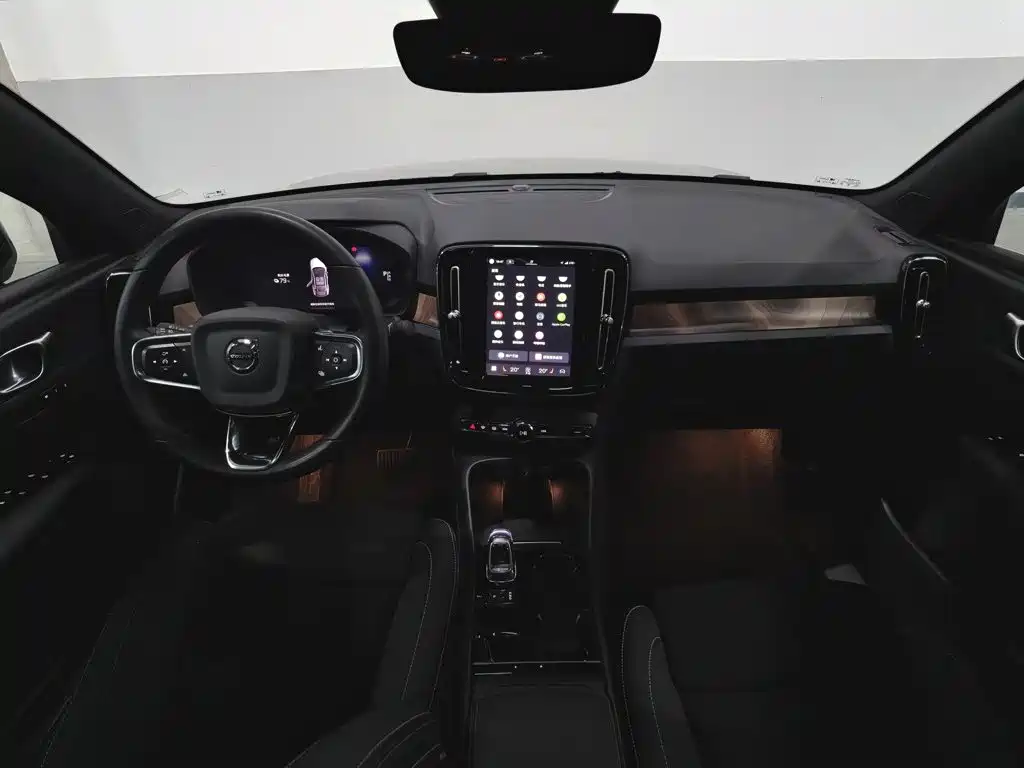 Volvo C40 2023 2023 Long Range Version
